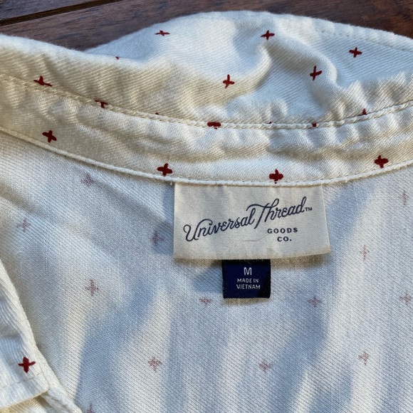 Universal Thread button up shirt - Picture 5 of 5
